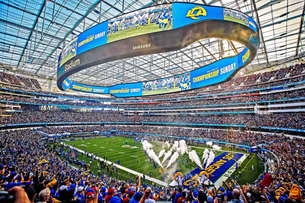 Luxury chauffeur and black car service available in Orange County for elite sports and game events.